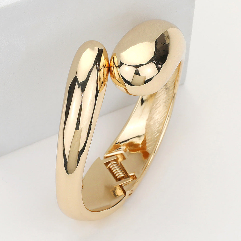 Gold Metal Teardrop Tip Hinged Bracelet