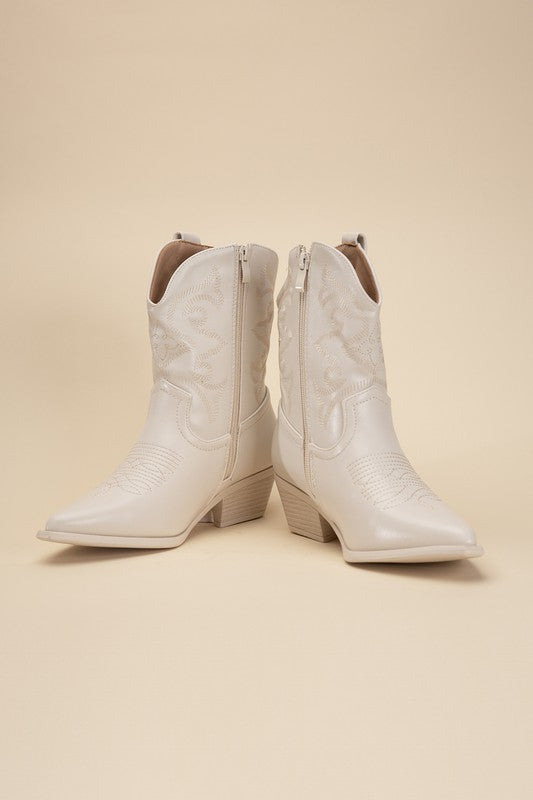 2 Beyoncé Inspired Western Cowboy Carter Booties