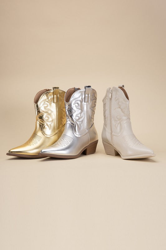 2 Beyoncé Inspired Western Cowboy Carter Booties