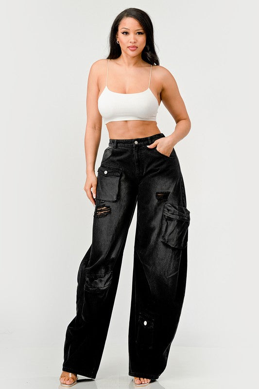 BLACK RIPPED CARGO PANTS