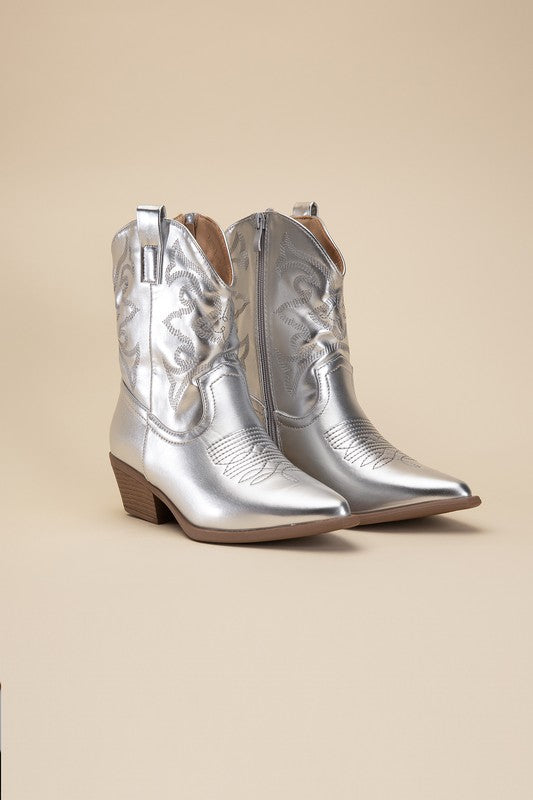 2 Beyoncé Inspired Western Cowboy Carter Booties