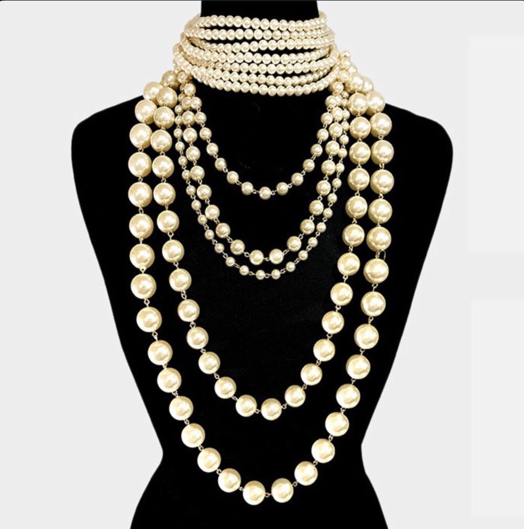 1 2PC Dramatic Pearl Statement Necklace