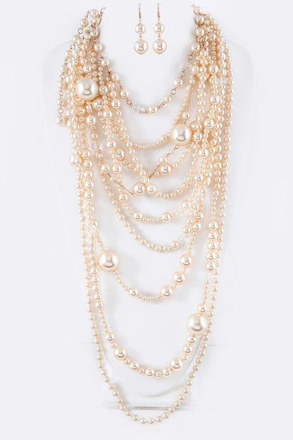 1 Dramatic Cream Pearl Statement Necklace