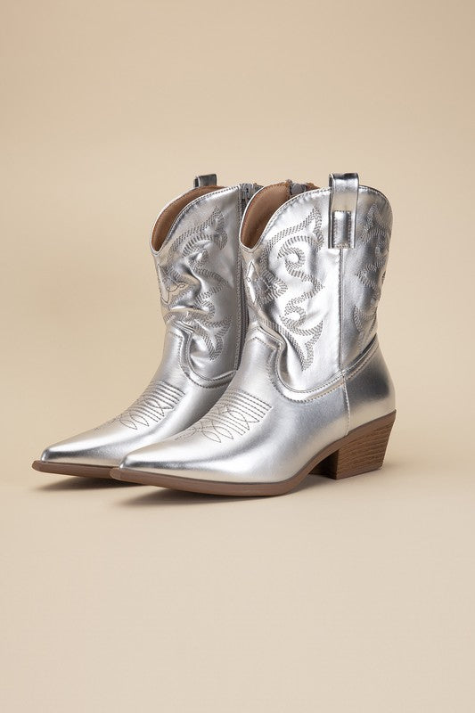 2 Beyoncé Inspired Western Cowboy Carter Booties