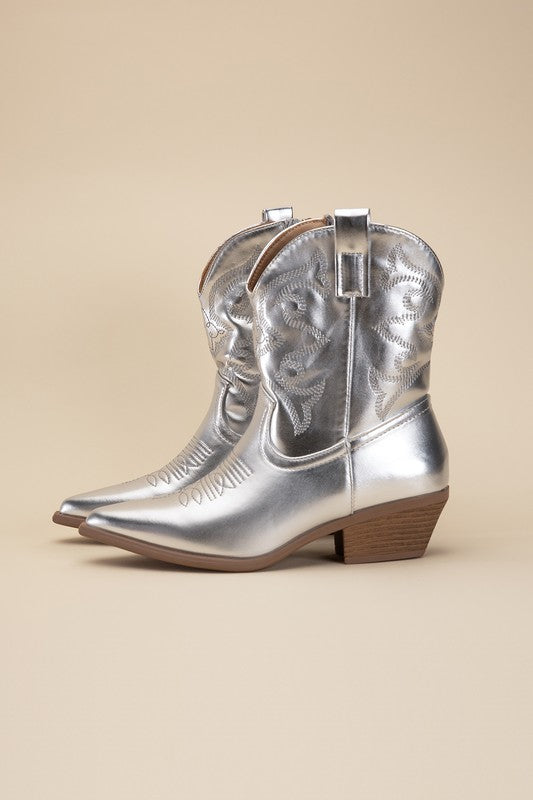 2 Beyoncé Inspired Western Cowboy Carter Booties